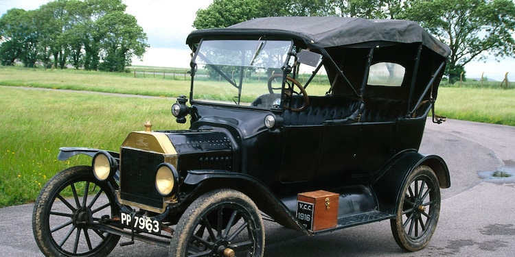 ford-model-t-four-seat-tourer-motor-car-1916 Elon Musk