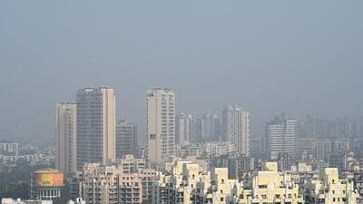 A senior fire department official said the existing platforms fall short of what is required to tackle emergencies in newer high-rises. “The taller of the four can access fires only up to the 14th floor. Beyond that, we depend heavily on the building’s internal firefighting systems,” the official said. (HT Archive)