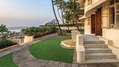 Mumbai real estate market is generally known for tiny apartments and high rises, however, the city has reported at least four bungalow deals exceeding  ₹864 crore. (Picture for representational purposes only) (File Photo/HT Files )