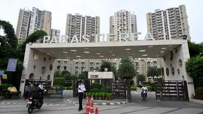 Paras Tierea in Noida has around 3,954 apartments and 135 commercial units, with an estimated population of 19,000 residents. (HT Archive)