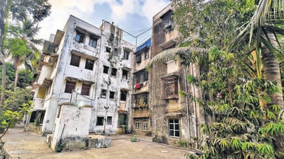 The petitioners assured the court that they would occupy the dilapidated buildings, some of which are 60 years old, during the extension period “entirely at their own risk and consequences”. (Raju Shinde/HT Photo)