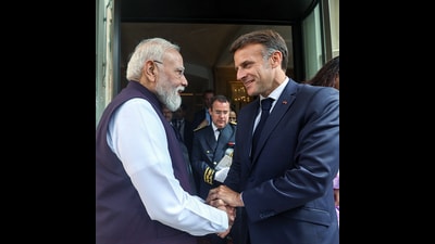 Prime Minister Narendra Modi meets French President Emmanuel Macron, in Nice on Sunday. (@narendramodi X/ ANI) Prime Minister Narendra Modi meets French President Emmanuel Macron, in Nice on Sunday. (@narendramodi X/ ANI)