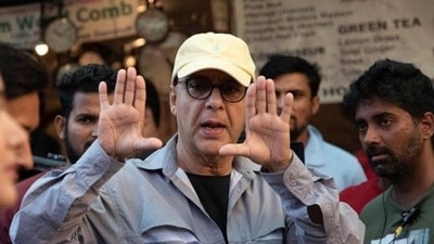 Vidhu Vinod Chopra buys 698 sq ft apartment from Rakeysh Mehta’s firm in Mumbai’s Bandra for  ₹7.75 crore