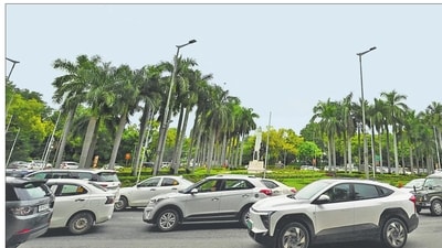 Going round in circles: Are roundabouts ‘traffic bottlenecks’? Experts weigh in